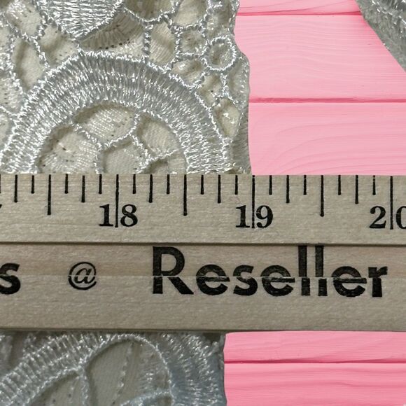 Chalk the Label Womens Jacket Size 4 White Lace Floral Fairy - Picture 8 of 12